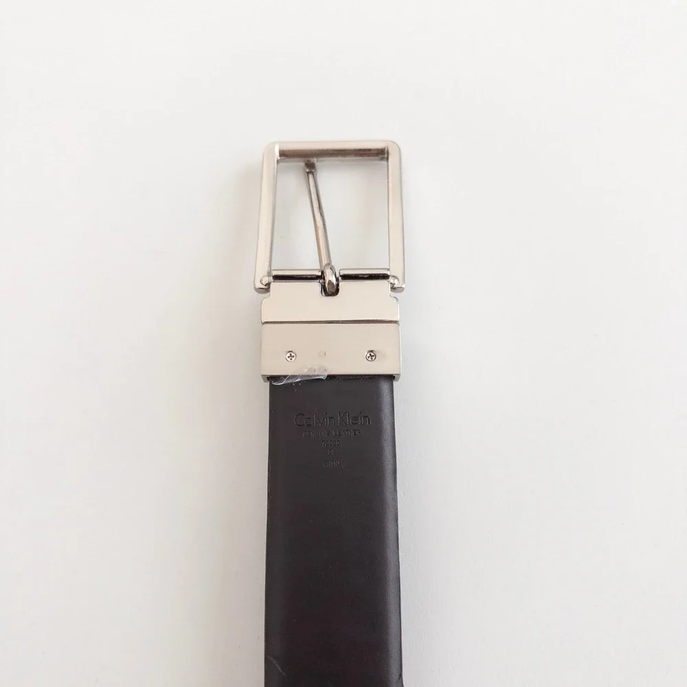 Calvin Klein Mens Reversible Leather Belt Size 42 Brown‎ Silver Buckle Classic